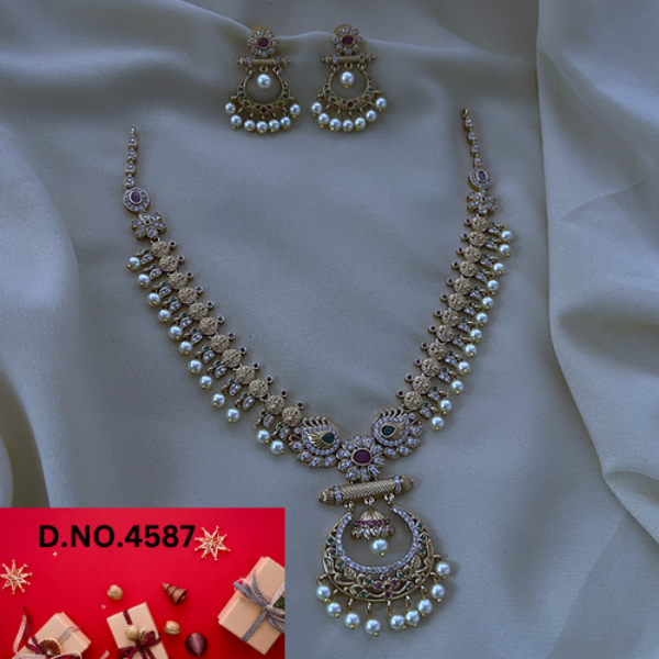 Jelset Antique Short Necklace