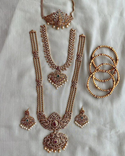Jelset Antique Polished Short Necklace with Ear-chain Combo Set