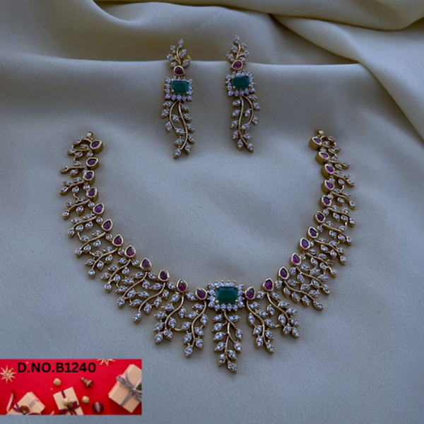 Antique Polished Short Necklace