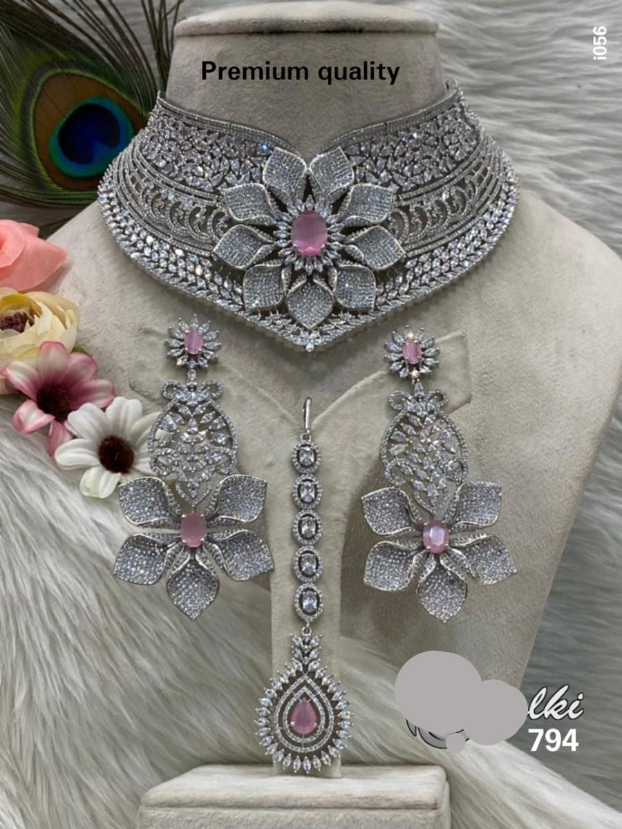 Feminine Beautiful Jewellery Sets